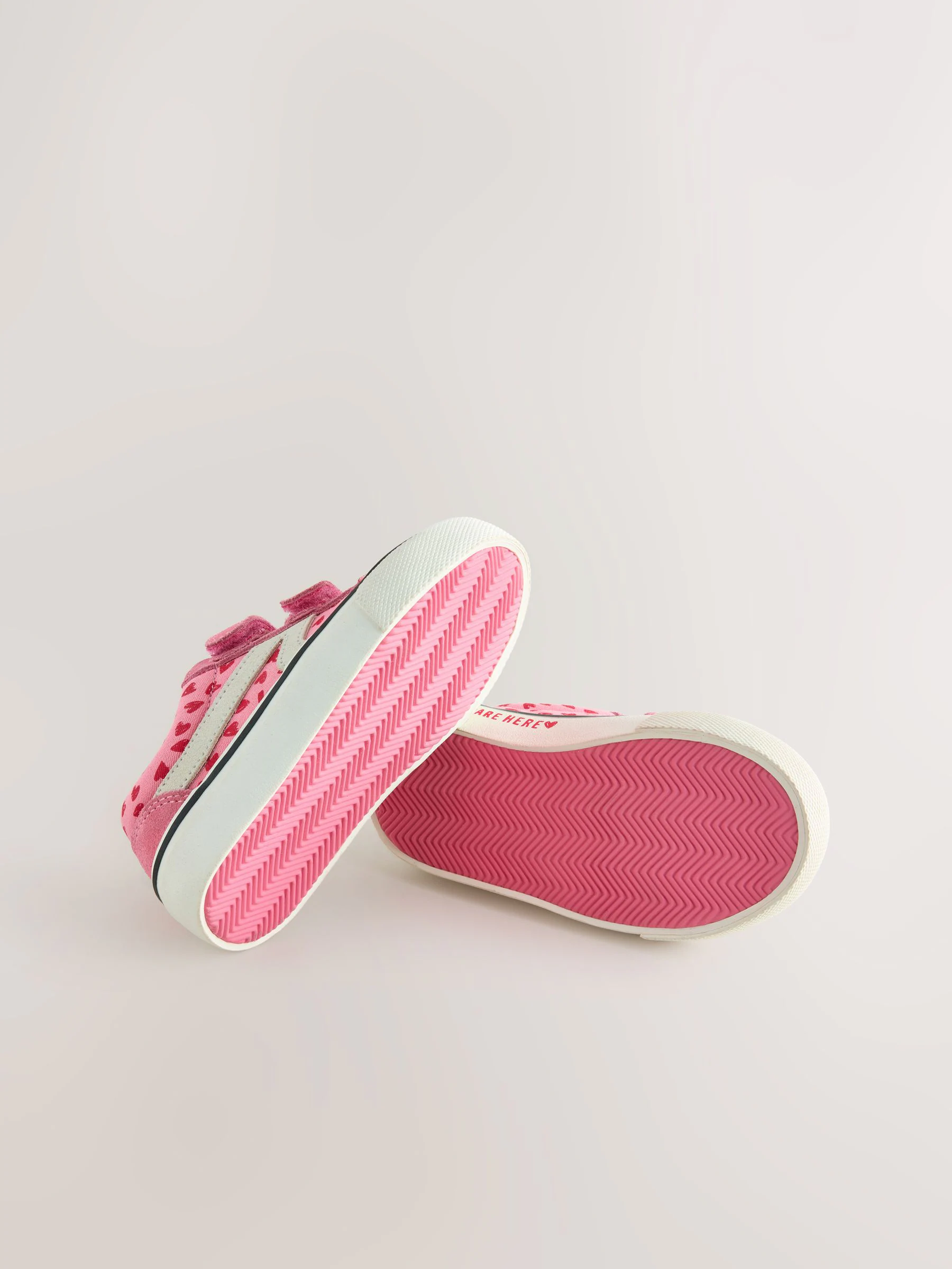 Roze met hartjesprint - Sneakers met klittenbandsluiting