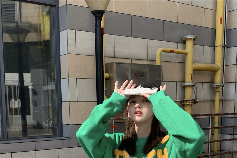 Okalpis - Sweatshirt met letters
