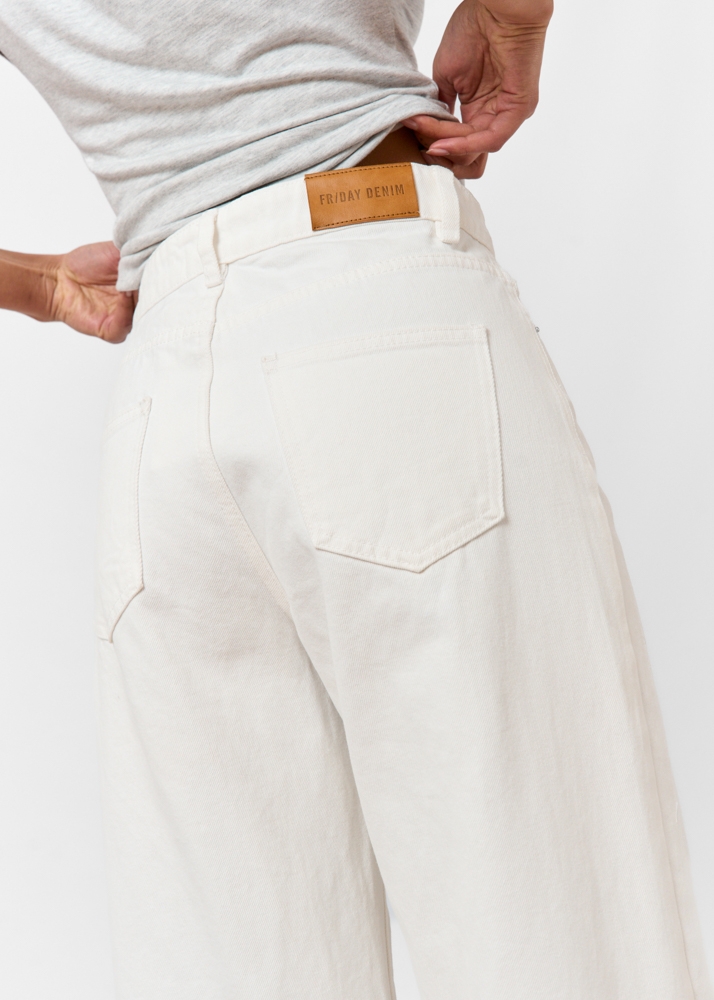 Wide leg classic jeans ecru