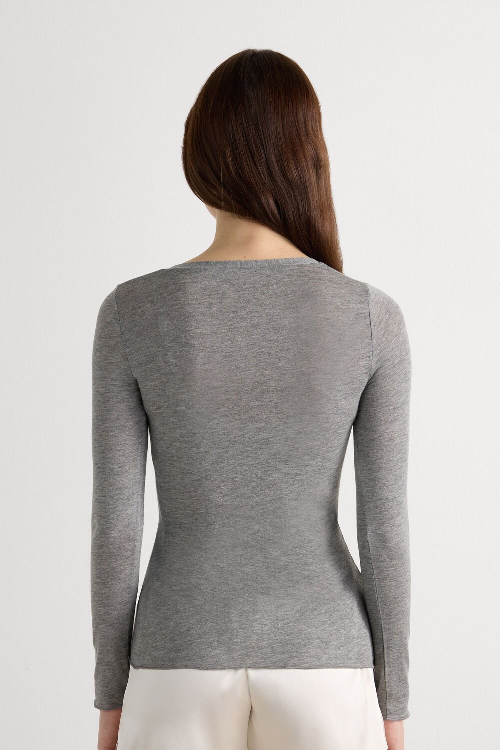 Blusa com decote em V em Modal Ultraleve com Caxemira