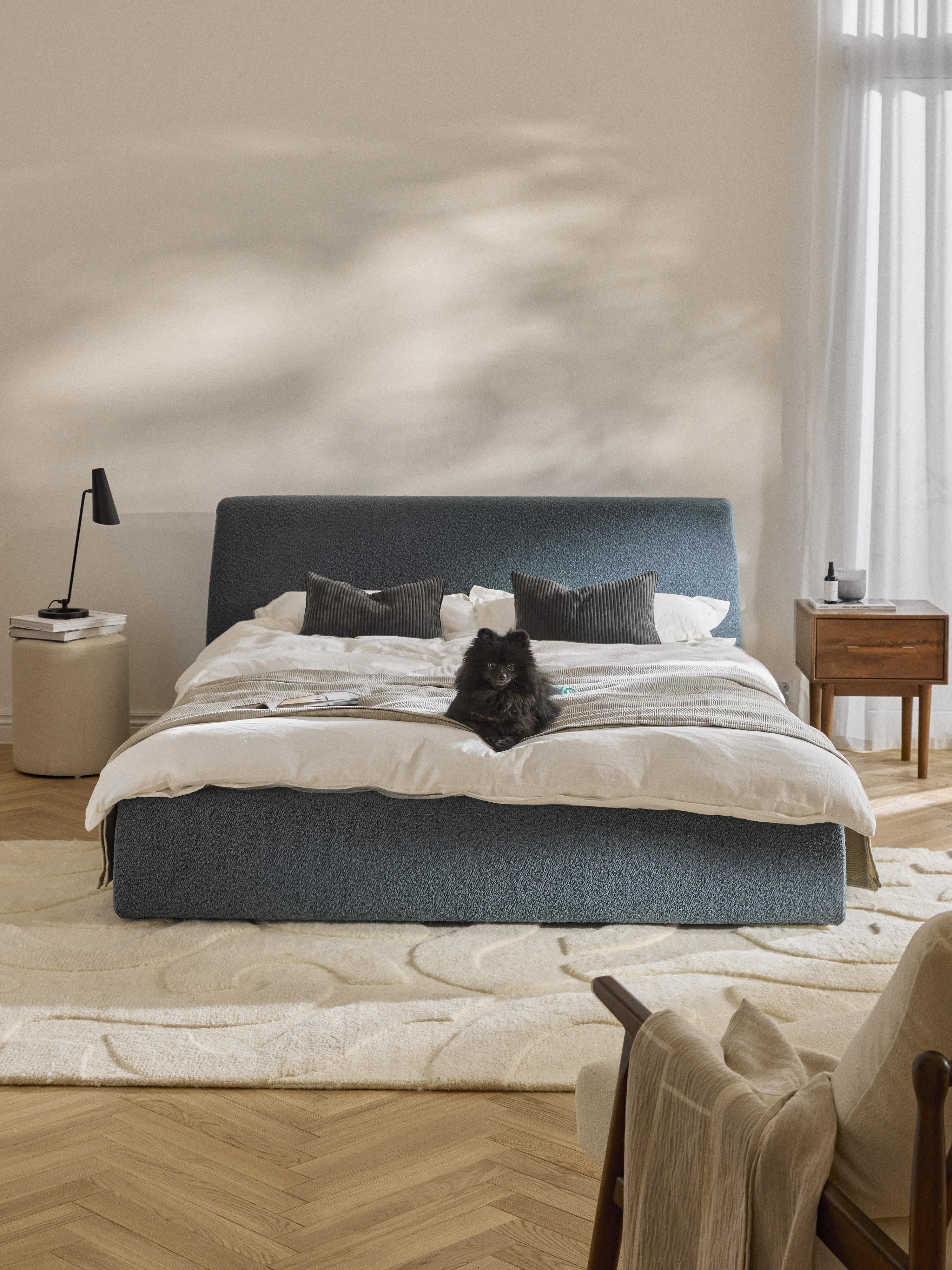 Bouclé gestoffeerd bed Cloud met opbergruimte