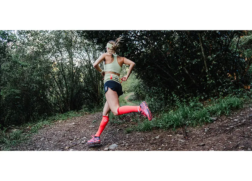 Compressport R2 3.0 Compressie Tubes Fluo Rood/Wit Reflecterend