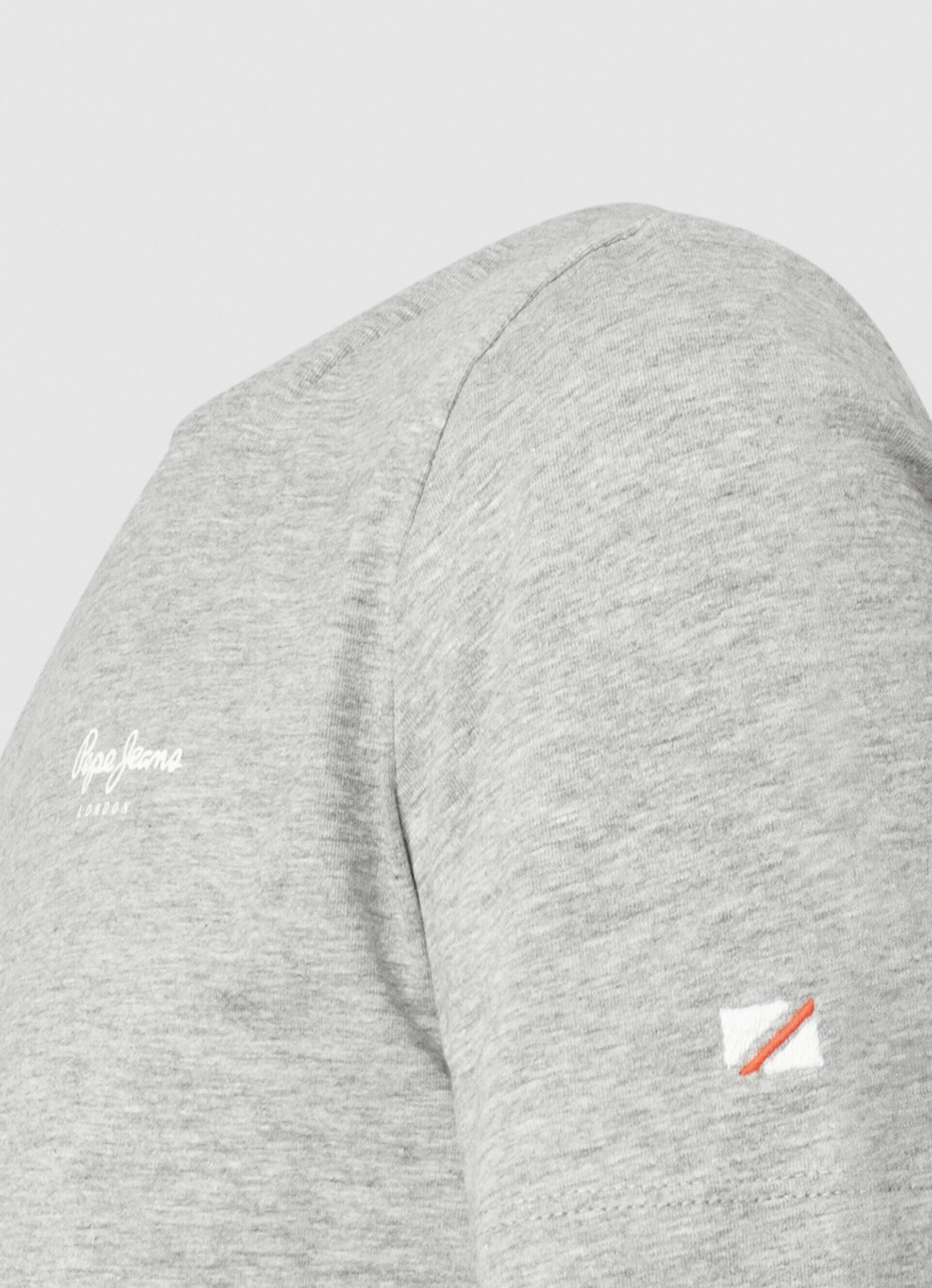 Camiseta de algodão com logotipo estampado - cinza mesclado