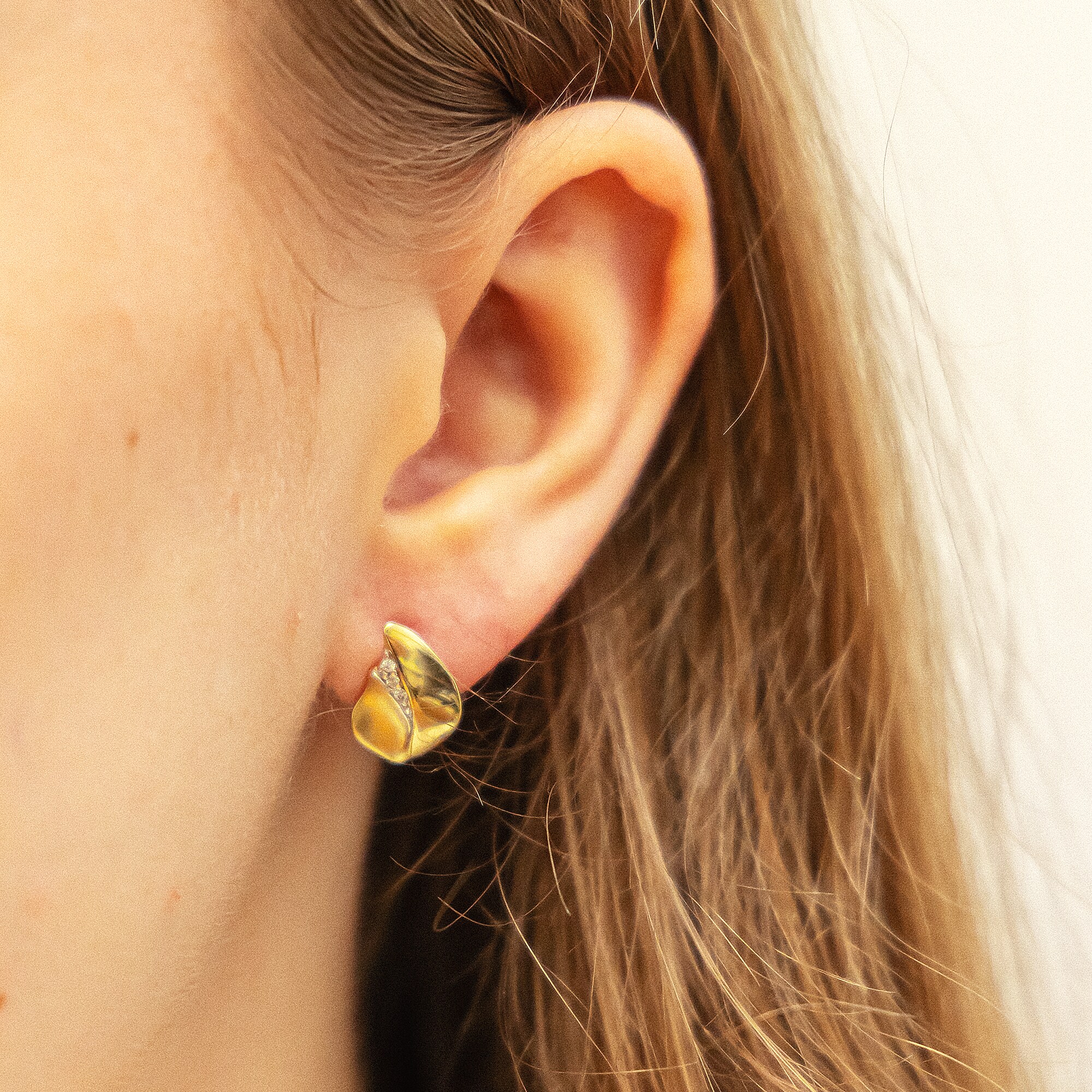 Fascination by Ellen K. Ohrstecker 375 Gelbgold bicolor Zirkonia