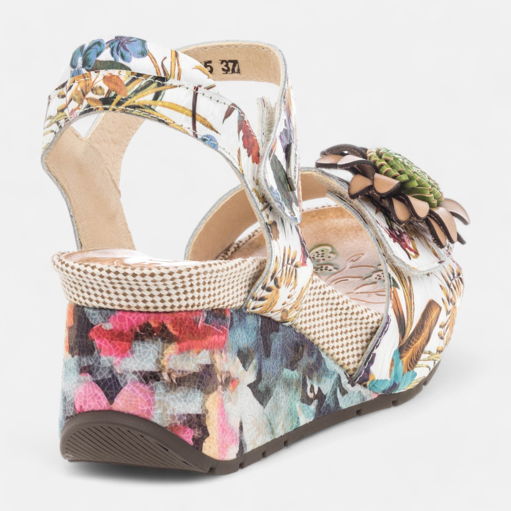 Sandales à talon compensé Femme en cuir beige