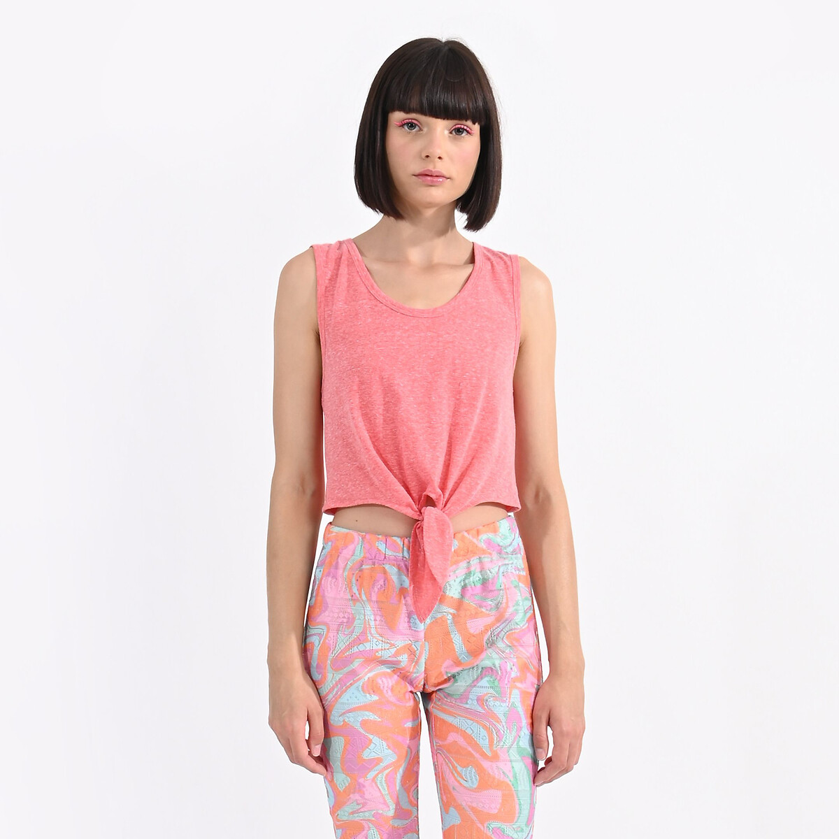 LILI SIDONIO<br>Regata cropped com laço