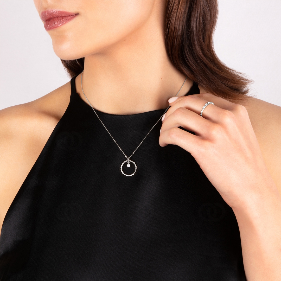Collier mit Anhänger 750/18 K Gelbgold mit Diamant 0.09 ct H/si