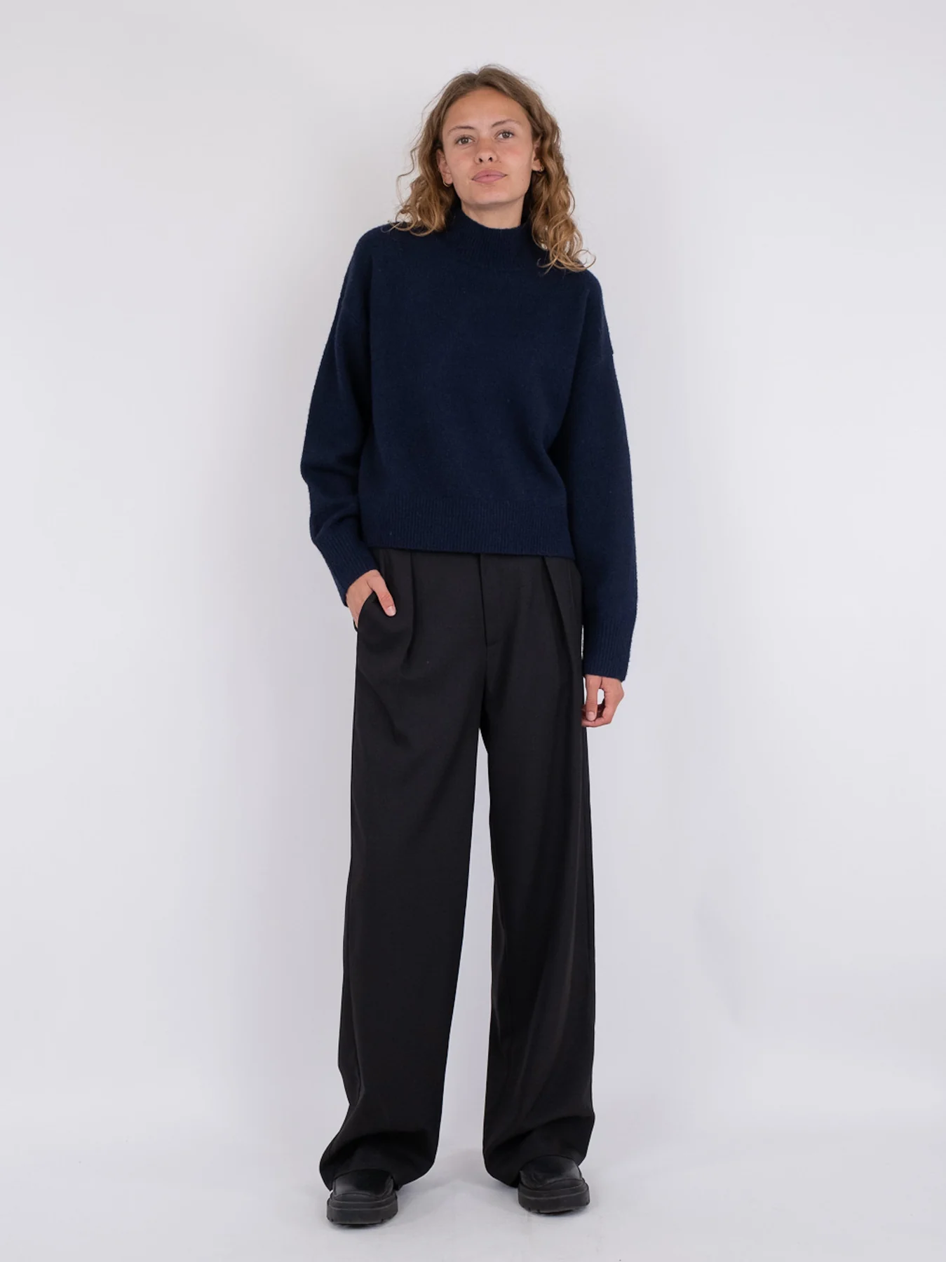 Neo Noir Paulina Knit Blouse navy