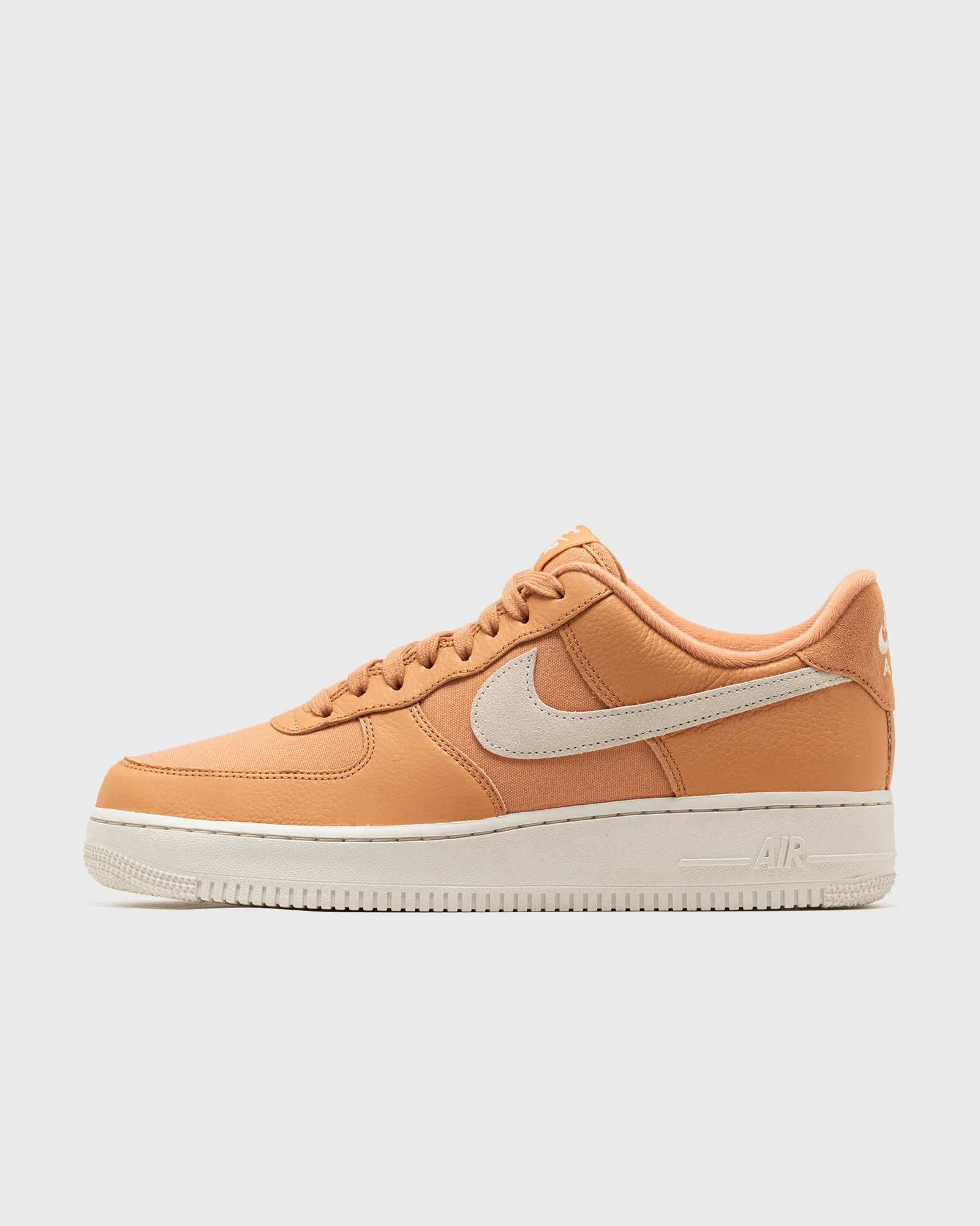 Nike AIR FORCE 1 '07 LX