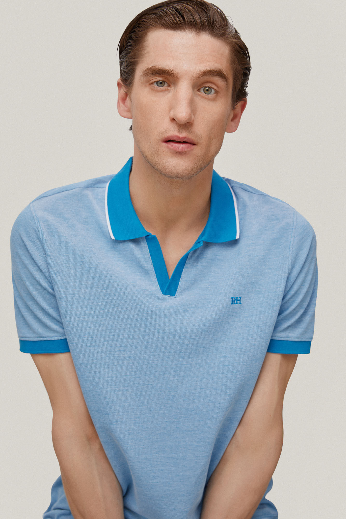 Camisa polo Oxford com gola aberta - Turquesa