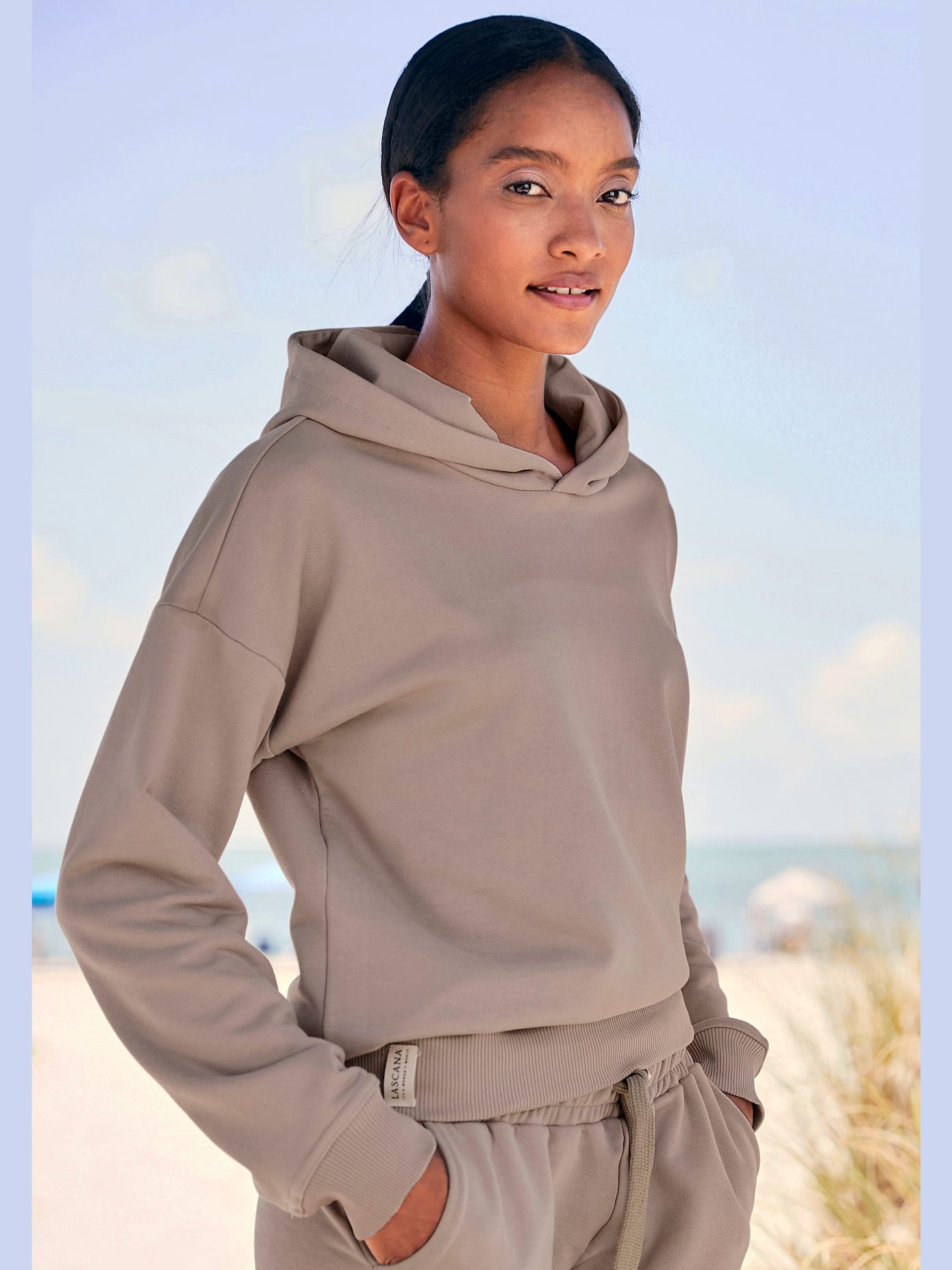 Sweatshirt à capuche structuré