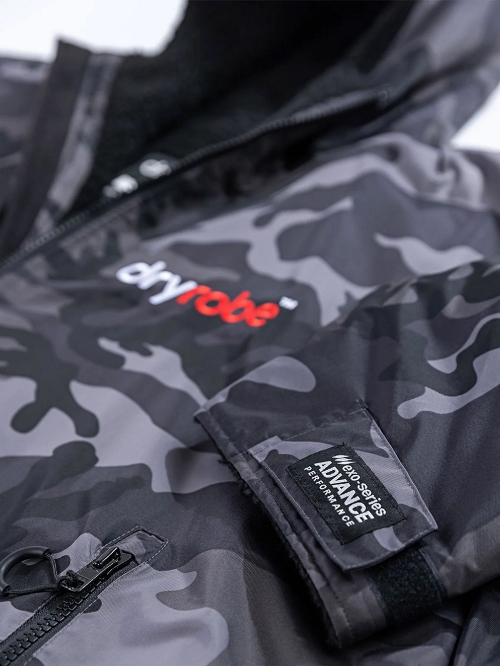 Dryrobe Advance Medium Long Sleeve Surf Poncho black camouflage black