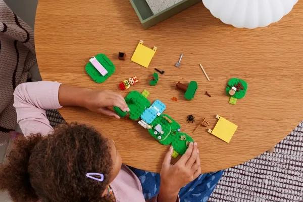LEGO Animal Crossing 77047 Bunnie laver udendørs aktiviteter
