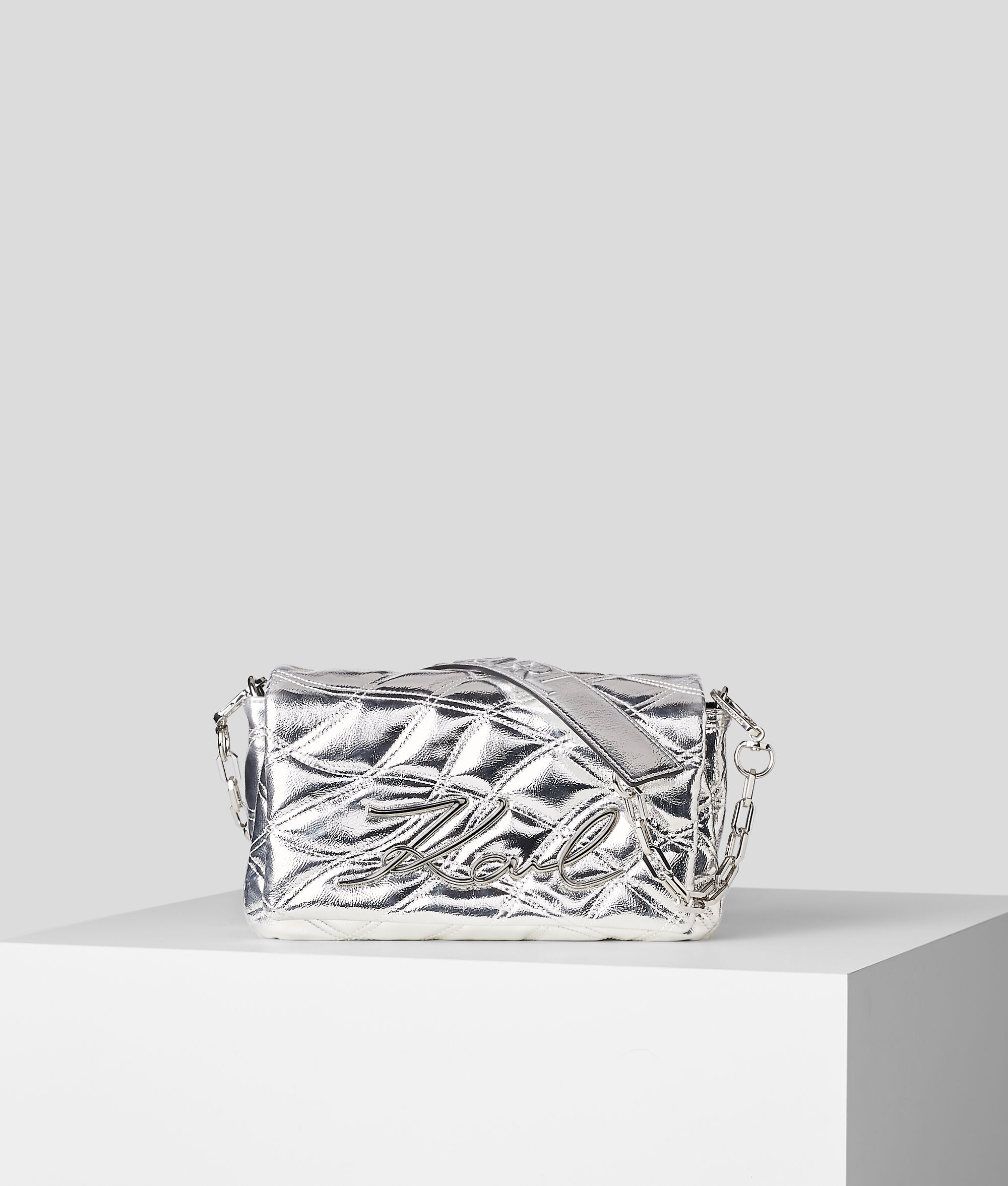 SAC BAGUETTE MATELASSÉ MÉTALLISÉ K/SIGNATURE SOFT