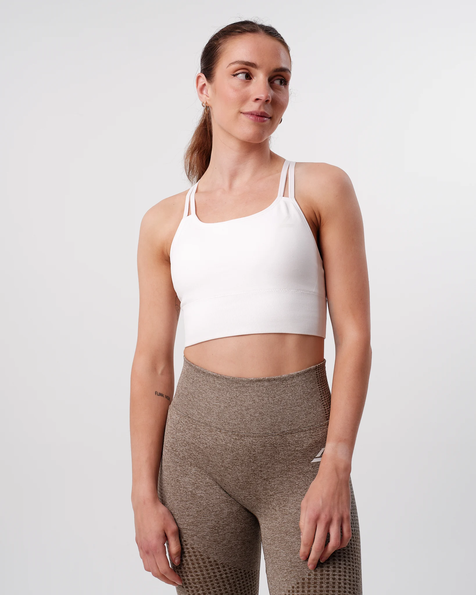 LEVITY Vamp Seamless Bra White