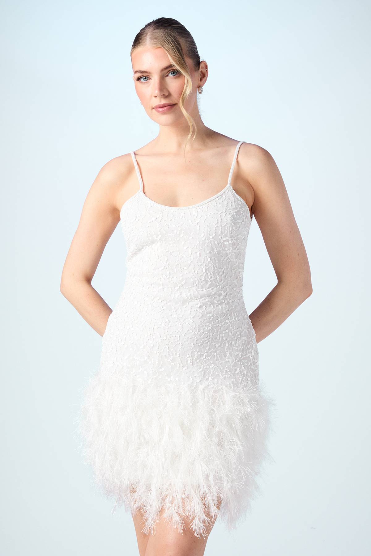 Coast Robe de Mariée Mini Ornée de Sequins Style Plumes