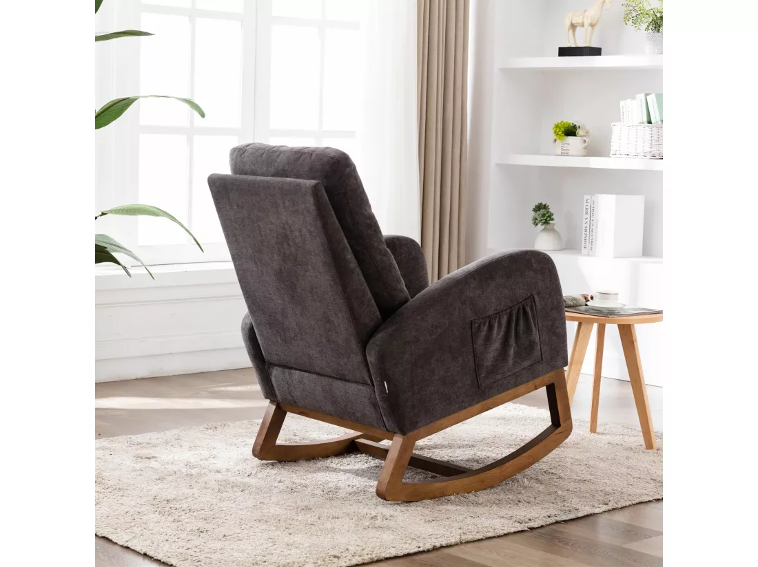 Chaise à bascule confortable pour salon