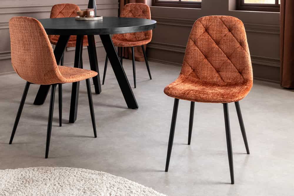 Stilvoller Stuhl GLAMM rost braun Chenille Cremona Rauten-Steppung schwarz Metall