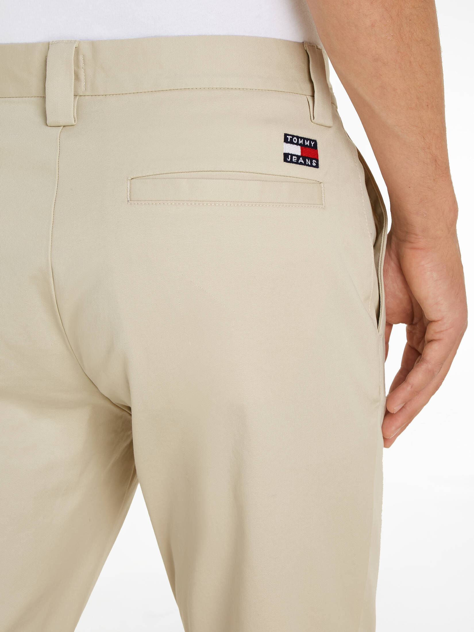 Tommy Jeans| Herren Hose DAD CHINO mit Bio-Baumwolle