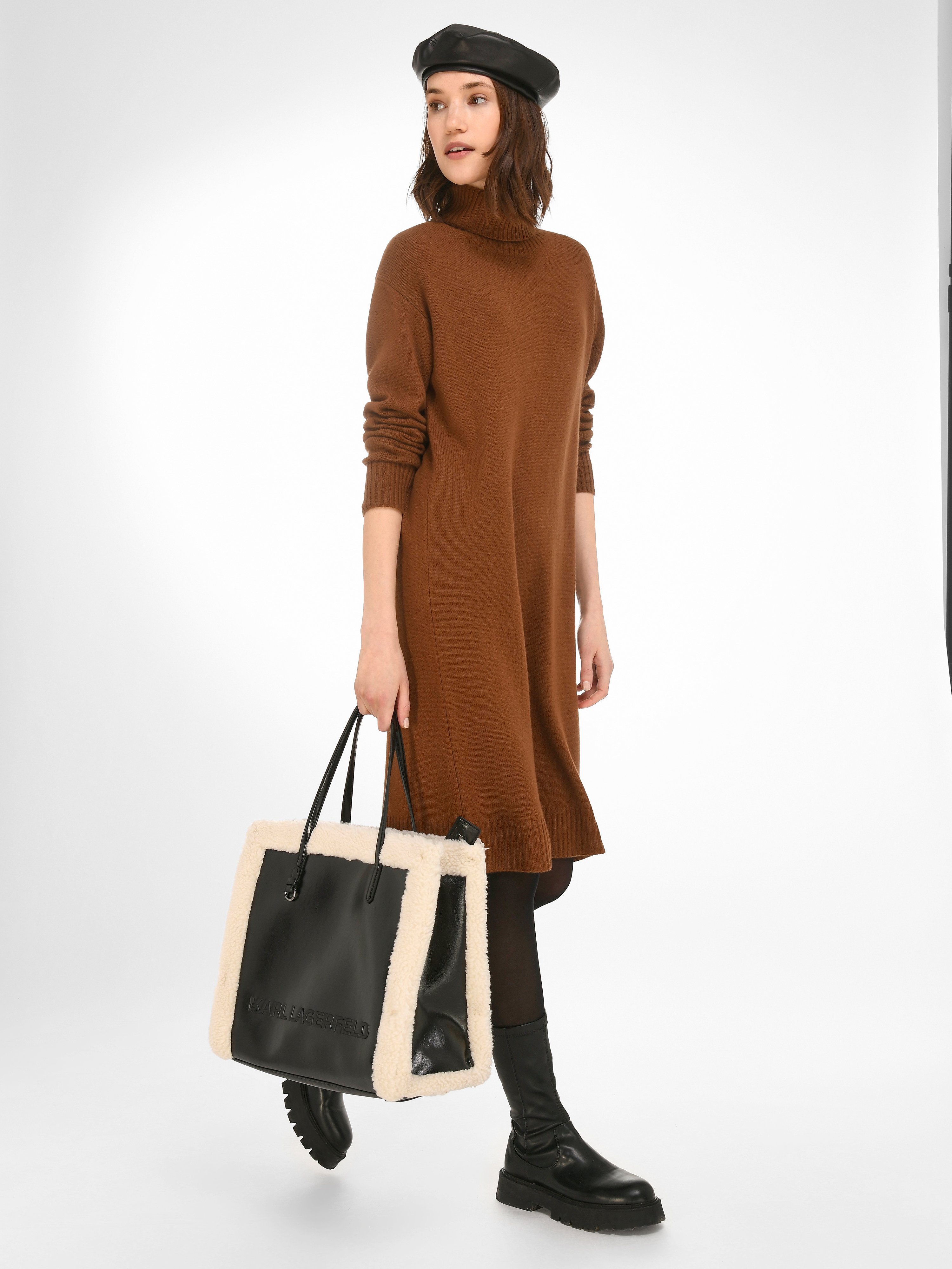 Rollkragen-Strickkleid