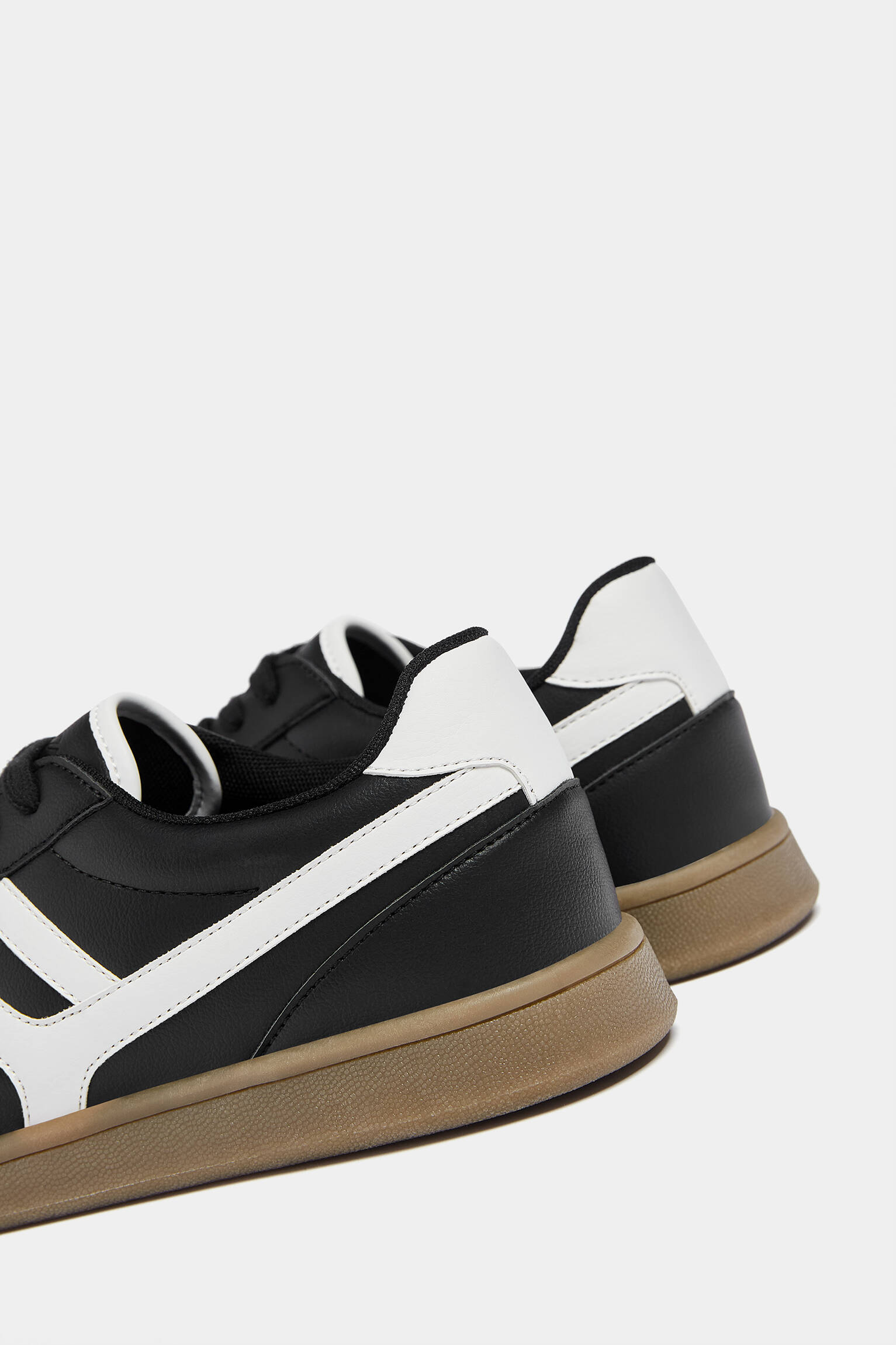 TÊNIS RETRO CONTRAST - PRETO