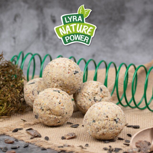 Lyra Pet® Meisenknödel aus der Alb-Mühle ohne Netz à 85 g inkl. Spender - Vollkorn & Früchte