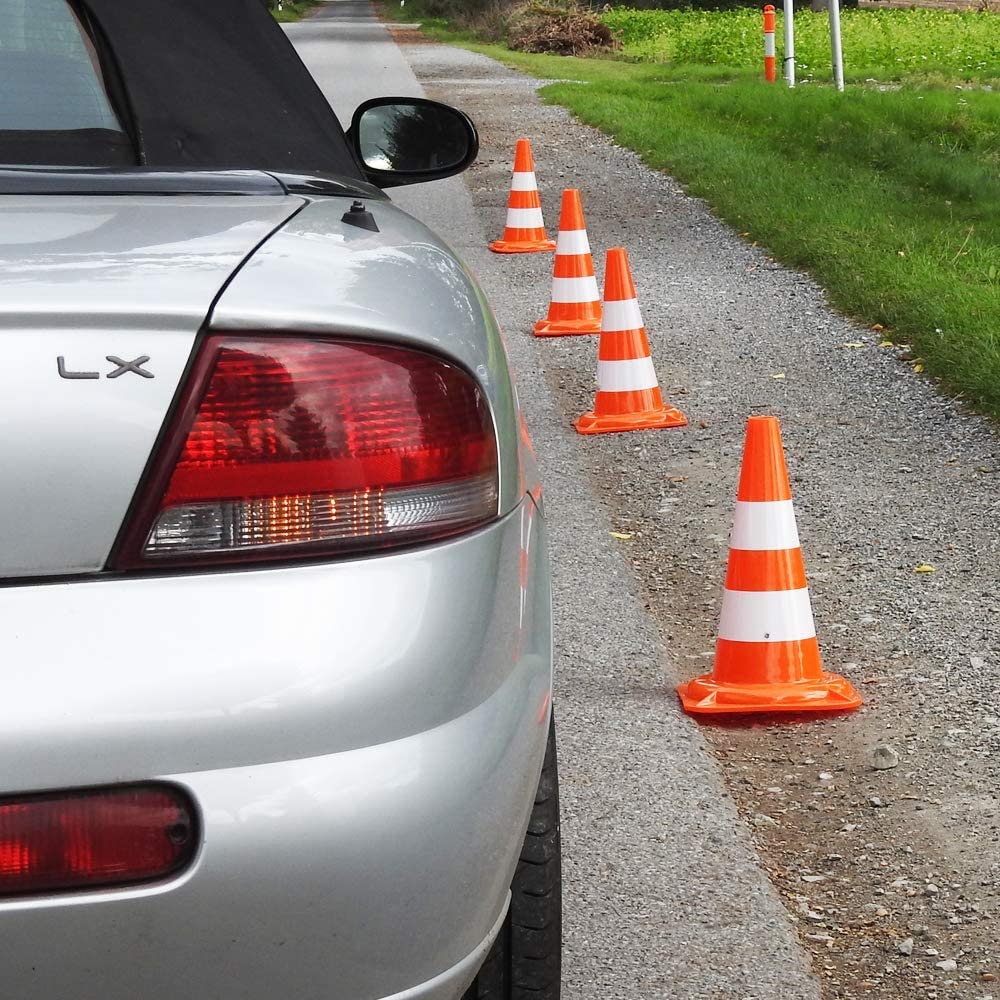 UvV PVC Verkeerskegelset 4 x Afzetkegels | Oranje | Hoogte 50 cm - Voordeelverpakking / met witte strepen, verkeerskegels, parkeerkegels, waarschuwingskegels voor bouwplaatsen, parkeergarages, sportvelden, paardensport