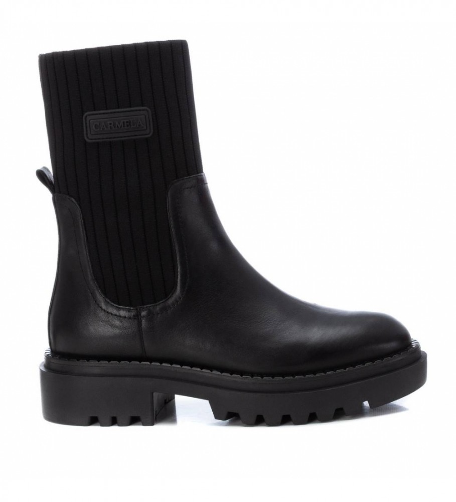 Botas de tornozelo Carmela em couro, modelo 160185, pretas.