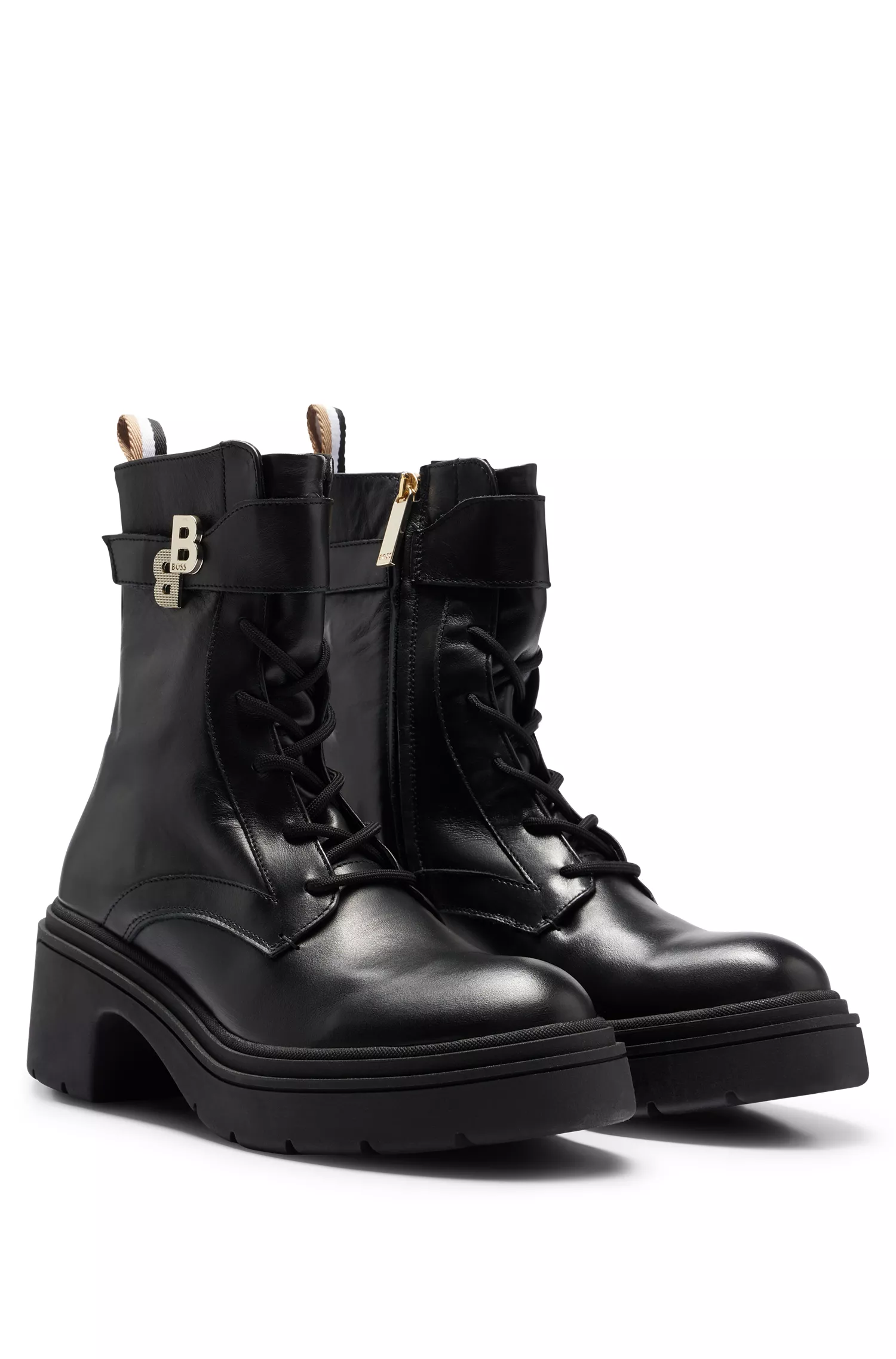 Botas BOSS em couro preto com detalhe de monograma duplo