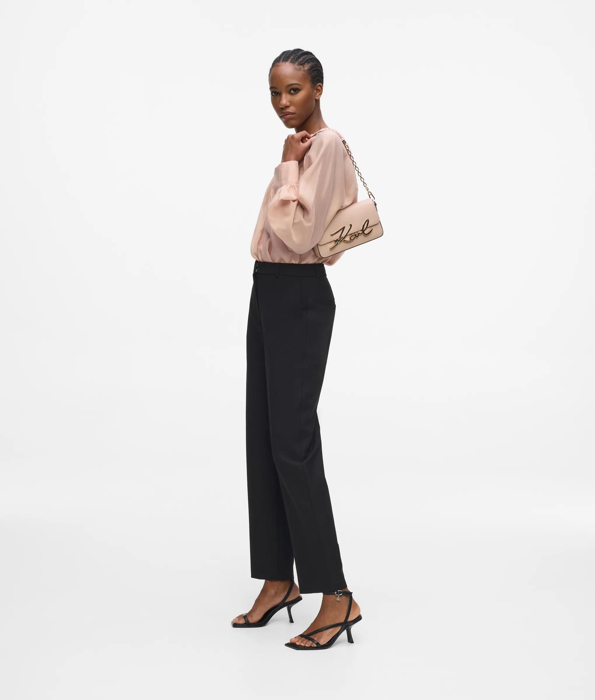 Blouse met samengebonden hals