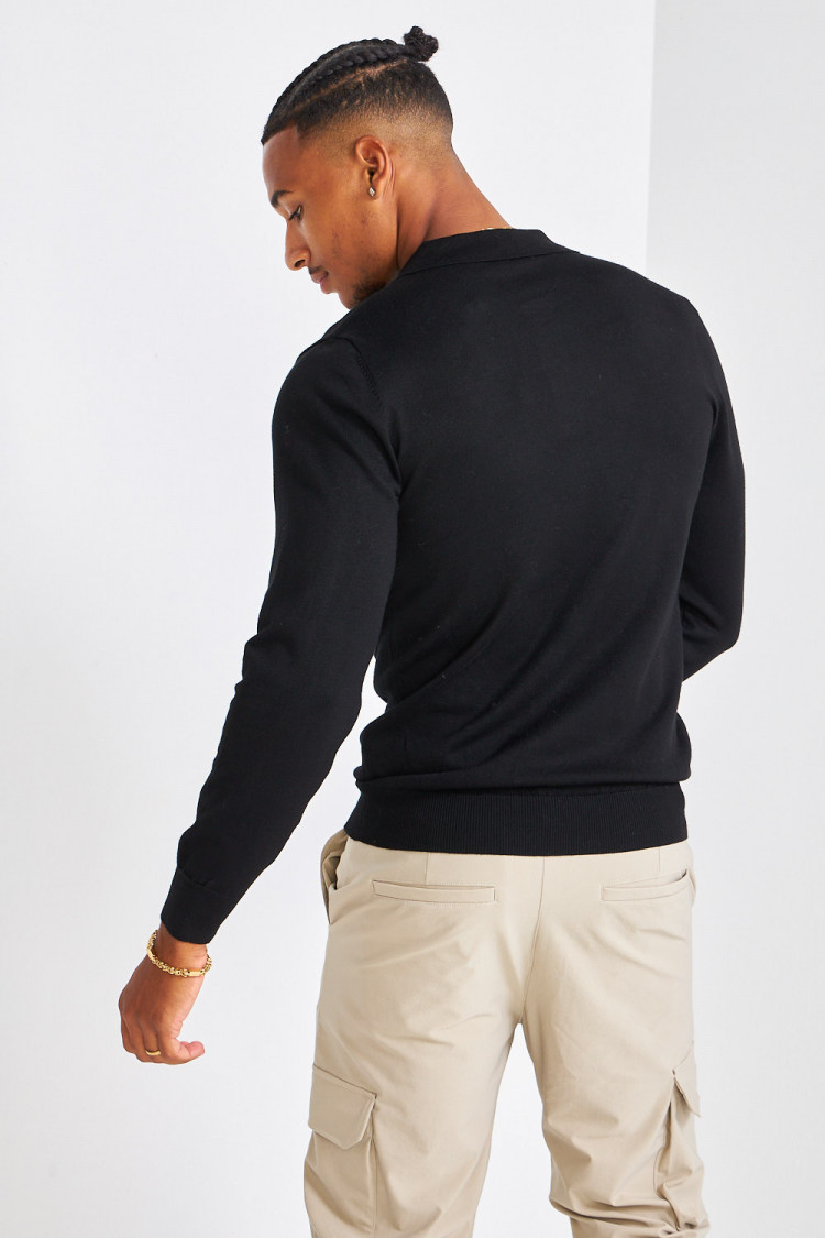 Pull léger noir à boutons