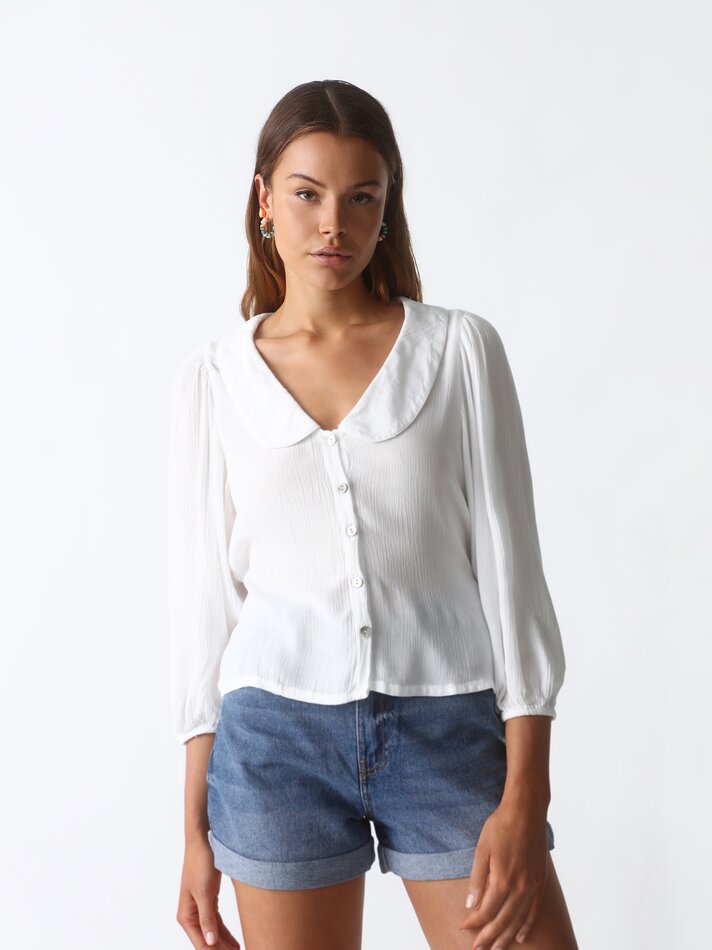 Blusa com gola Peter Pan - Branca