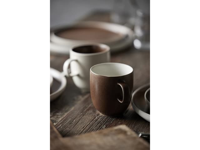 Studio Round North Krus 33 cl Matte white/Matte bark