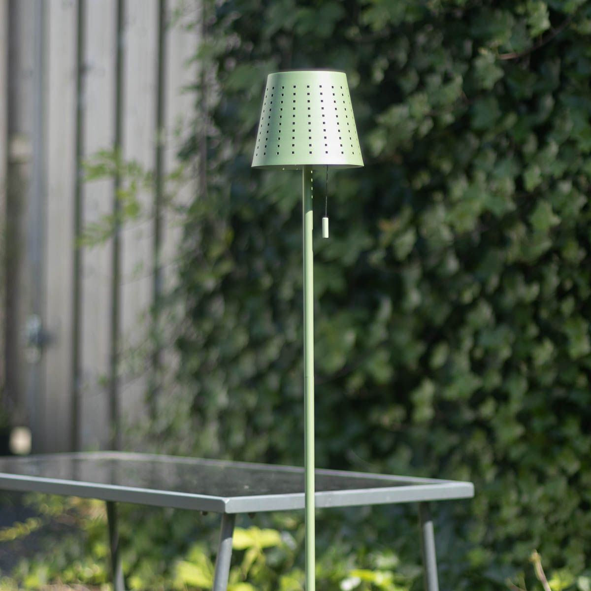 Buiten vloerlamp groen incl. LED 3-staps dimbaar op solar - Ferre