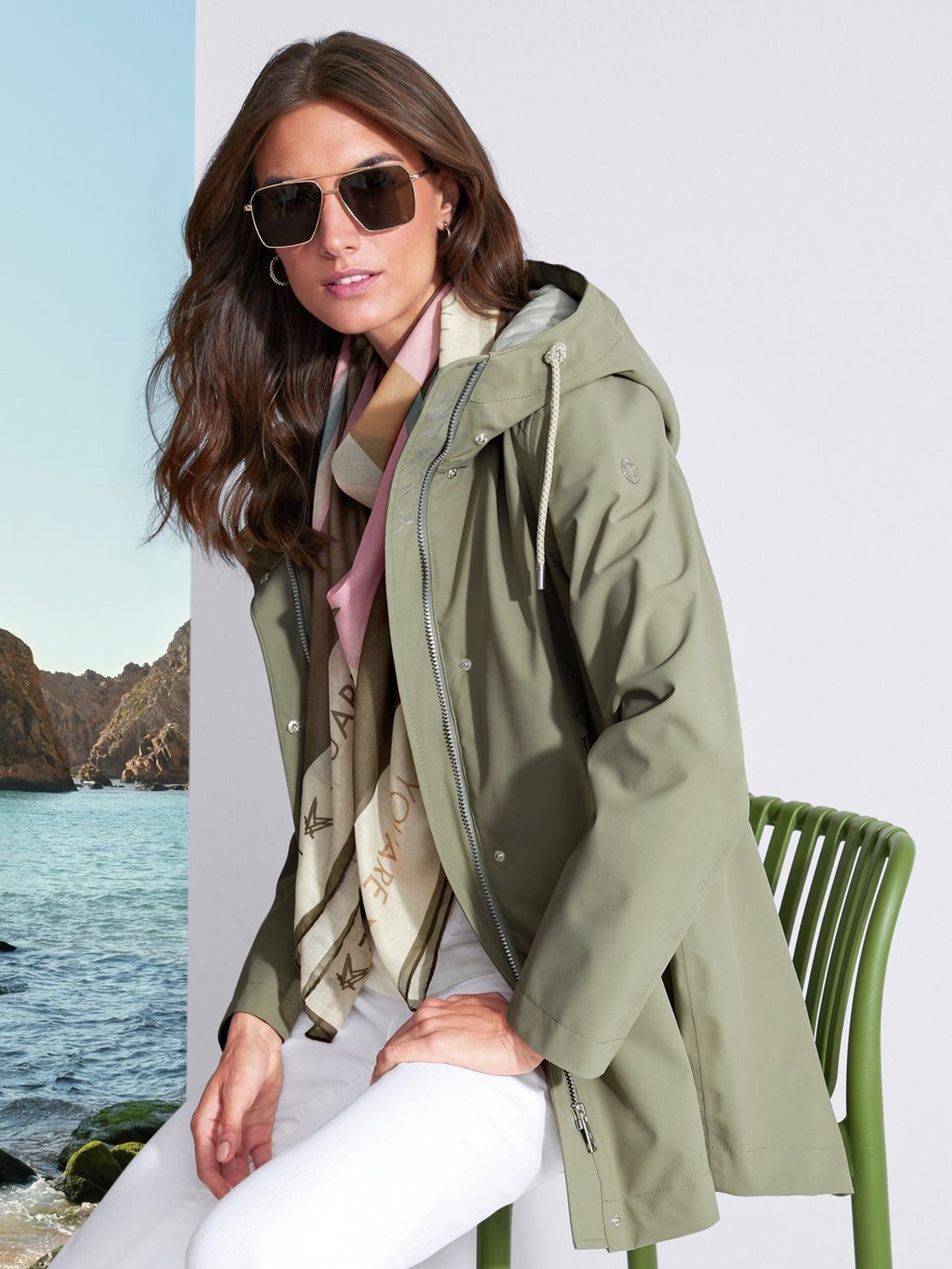Rainwear-Long-Jacke