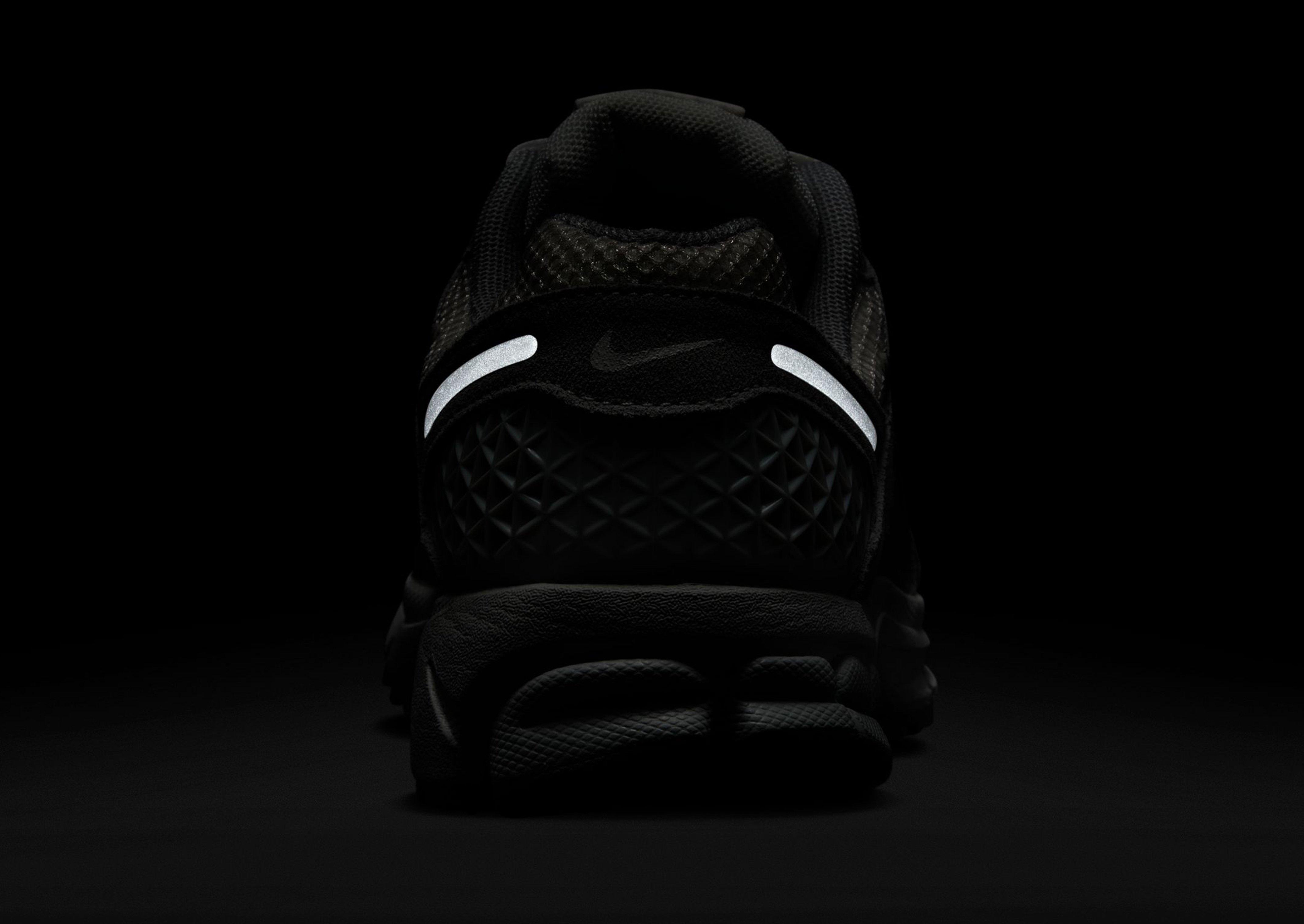 Nike Zoom Vomero 5 Women's