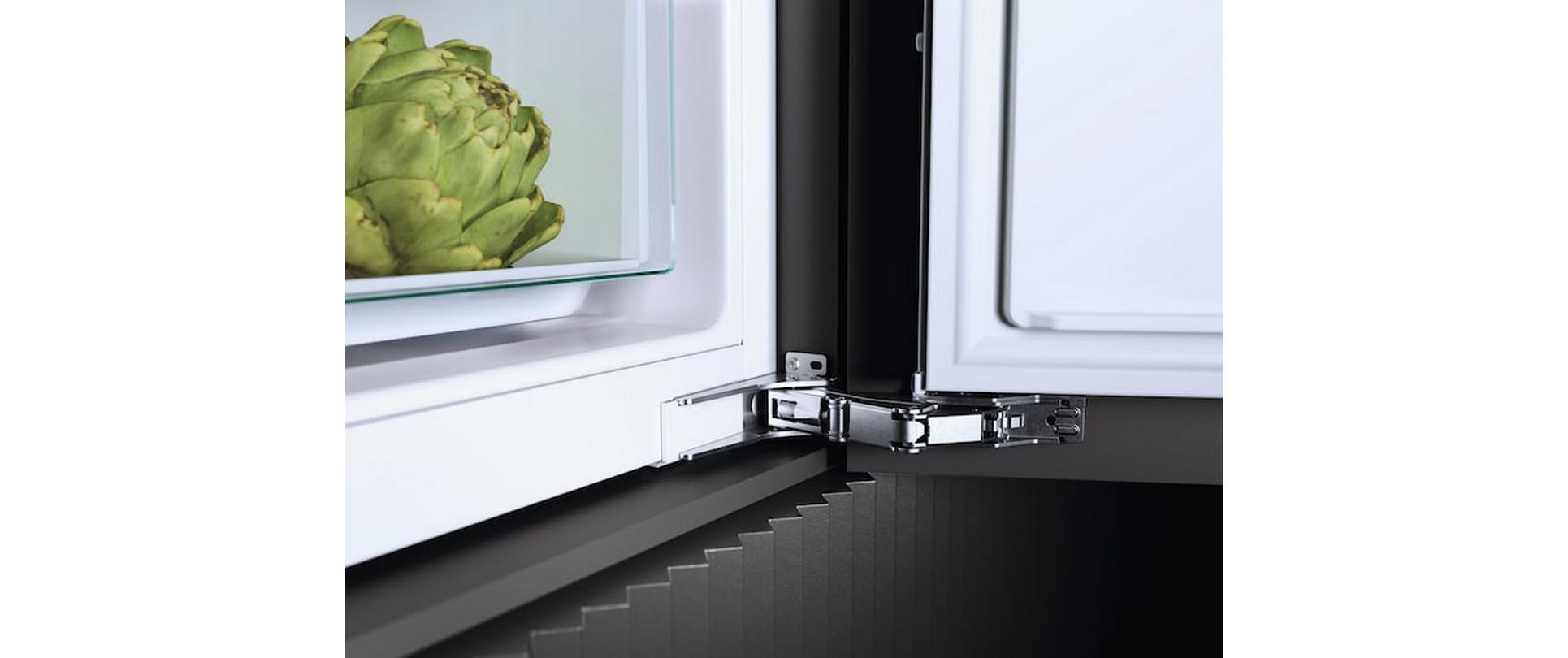 Einbaukühlschrank K 7127 D Rechts<br>Einbau-Kühlschrank mit DailyFresh, LED-Beleuchtung, SoftClose und SuperKühlen für mehr Komfort