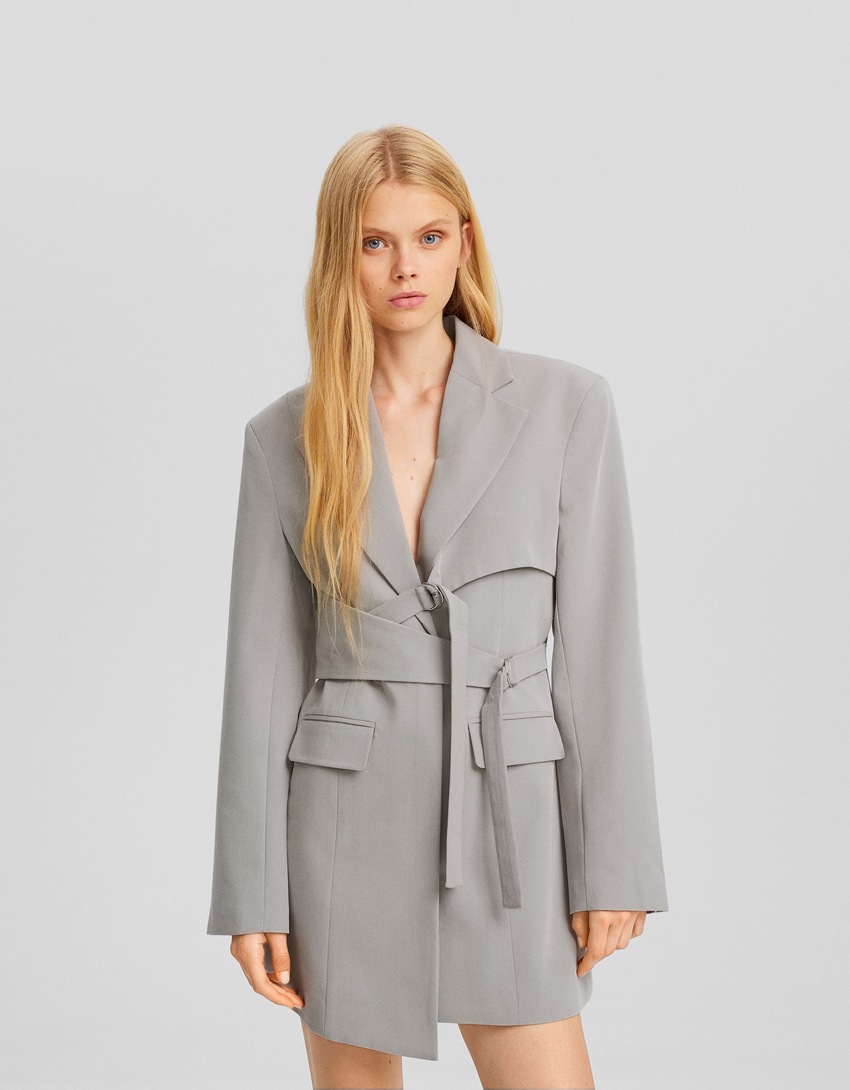 Vestido curto estilo trench coat sob medida