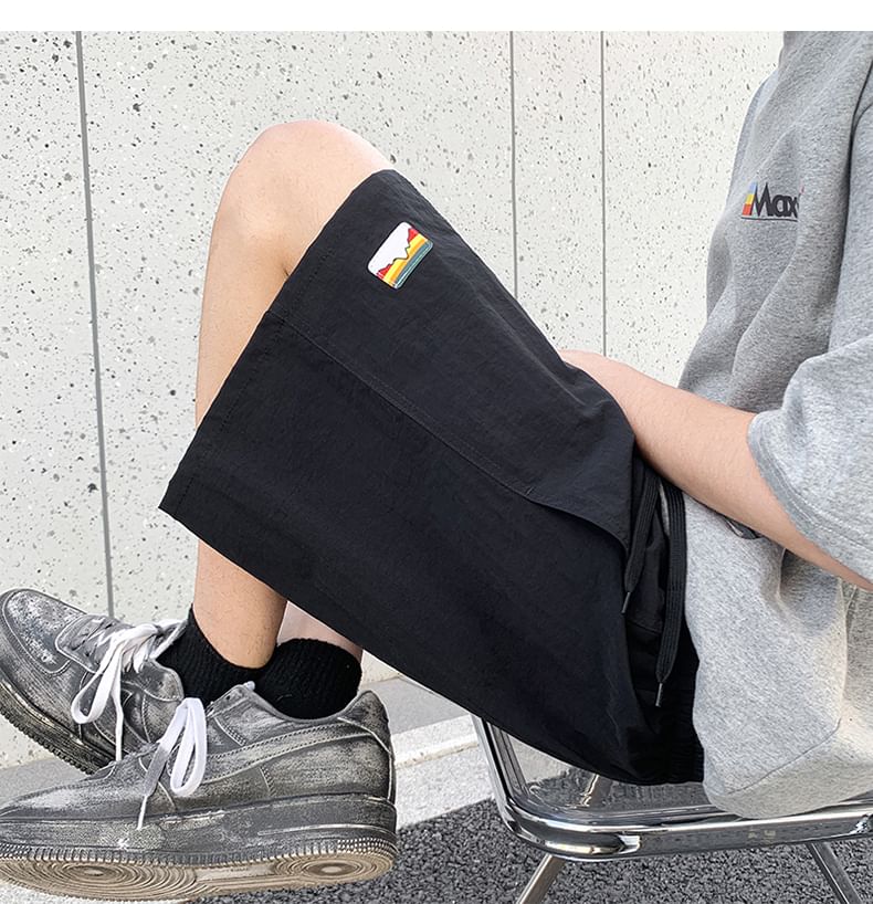 Antaeus - Mid Rise Applique Shorts