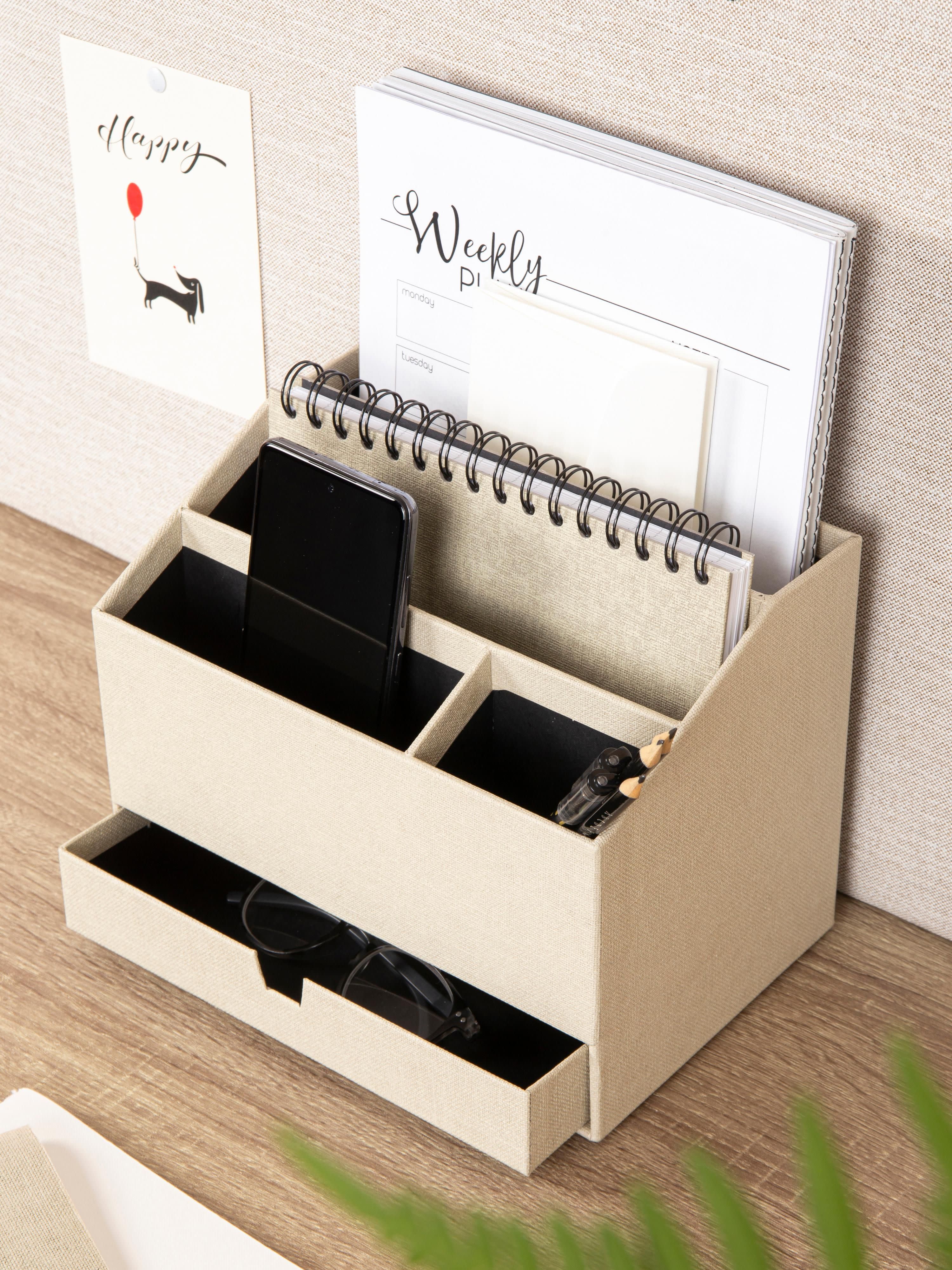 Bureau organizer Greta
