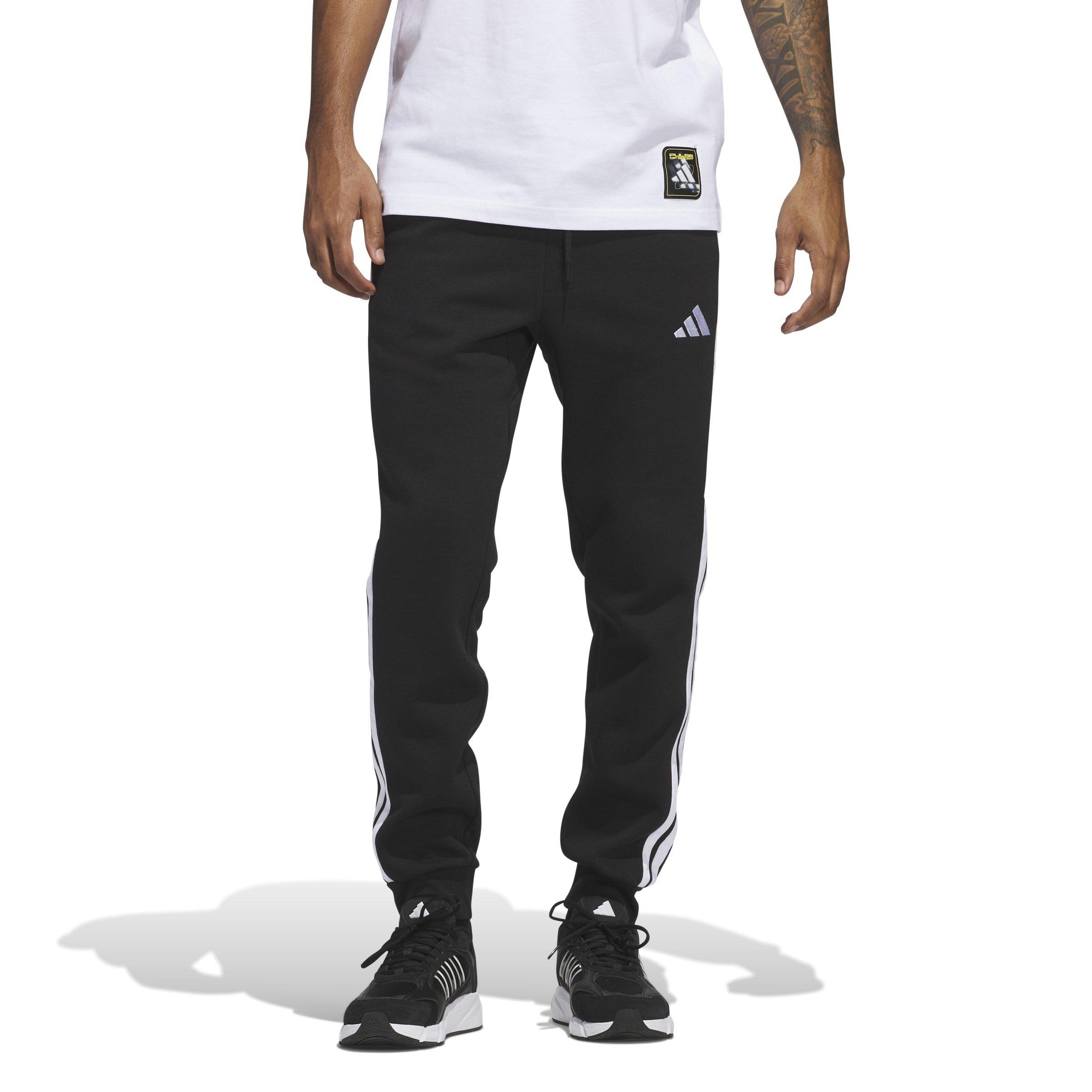 adidas Essentials Fleece Tapered Cuff 3-Stripes Joggers