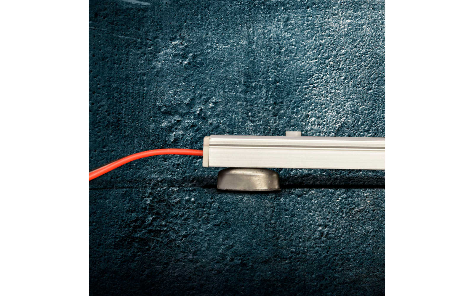 IVT SH 5.656 LED Innenbeleuchtung mit Magnet 12 V 6,6 W 60,5 cm