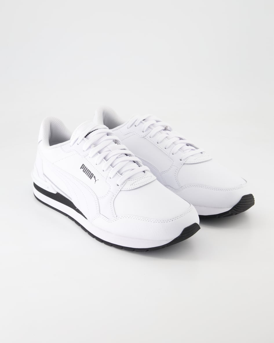 Puma ST Runner v4 L Sportschuhe in Weiß