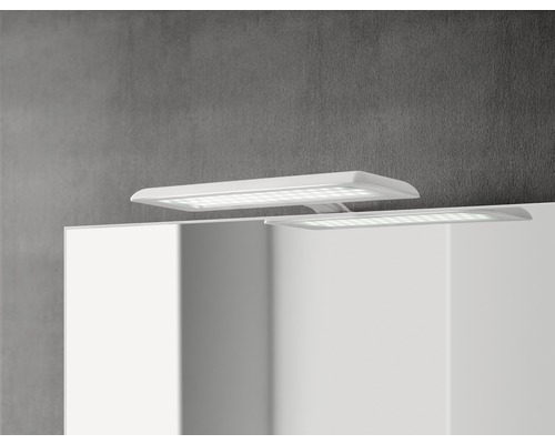LED-spiegellamp Nikita S3 IP 44 (beschermd tegen vreemde voorwerpen en spatwater) 30 cm breed