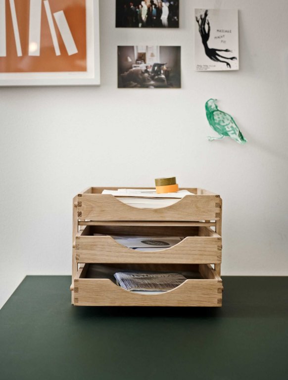 Fritz Hansen Dania Letter Tray organizer