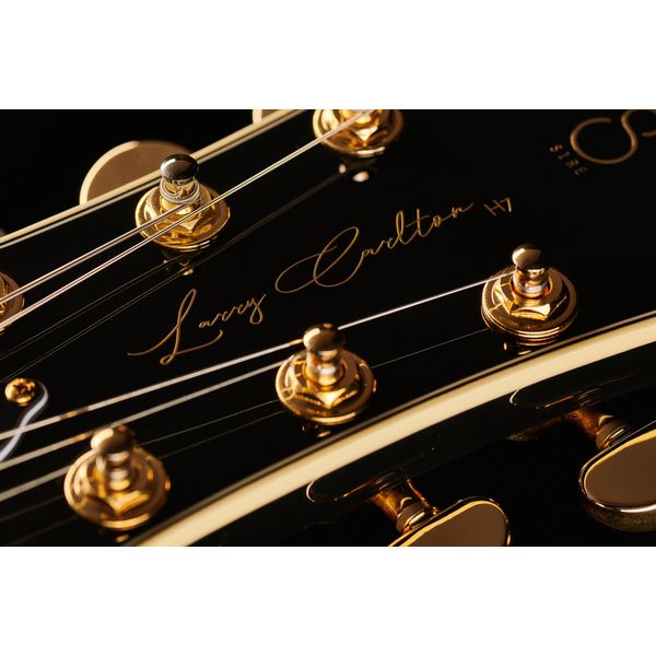 Larry Carlton H7V BK