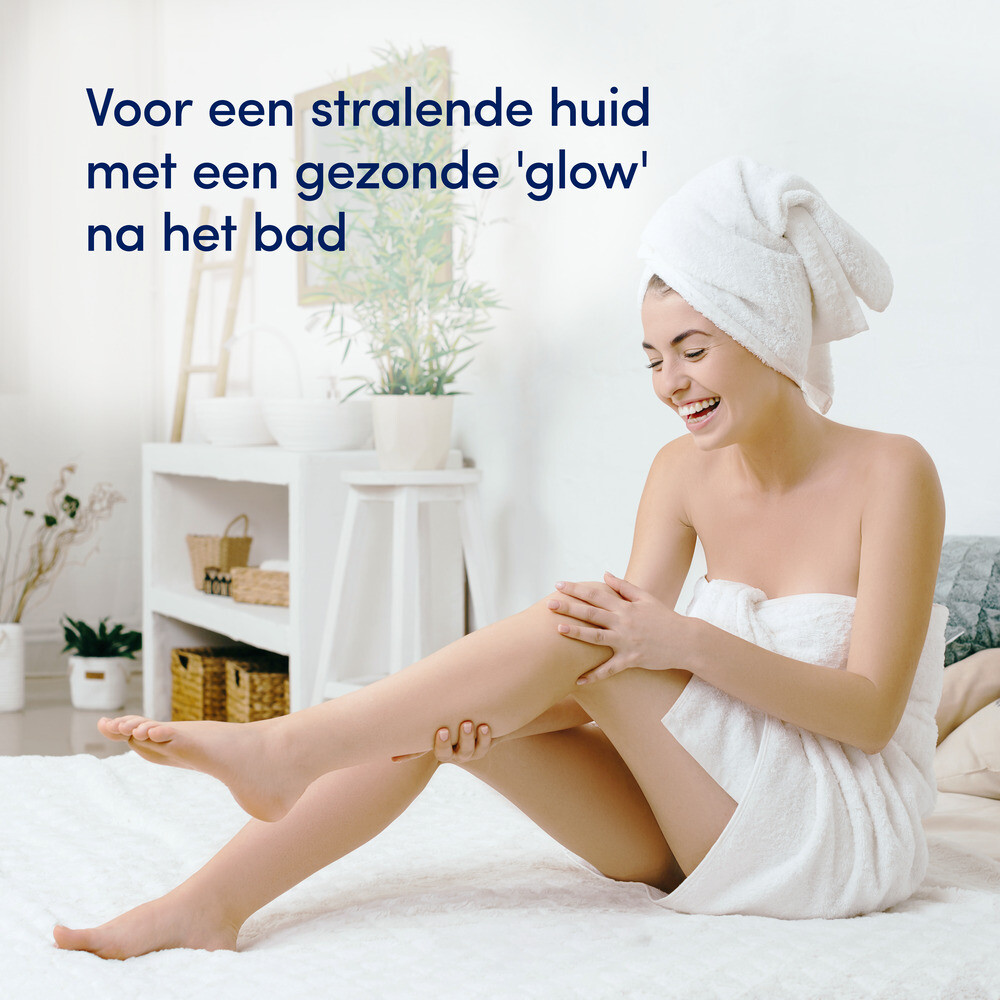 Dove Bath Therapy Glow Bodyscrub295 ml
