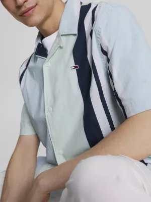 Camisa listrada de manga curta com modelagem relaxada