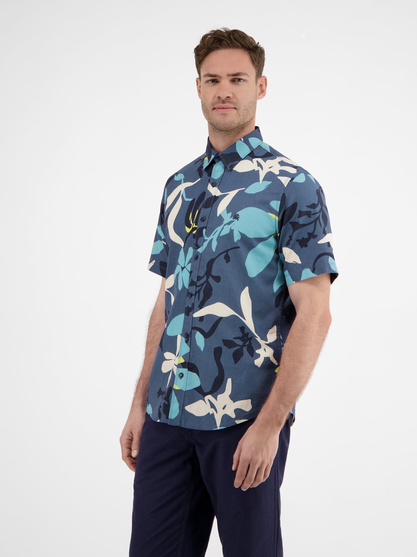 Sommerhemd in Hawaiian-Style