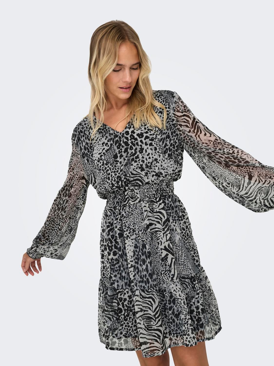 ONLRIA Kurzes Kleid Gray Violet